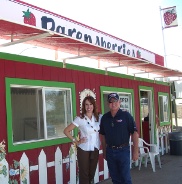 Daren Gee and California Country Host Tracy Sellers