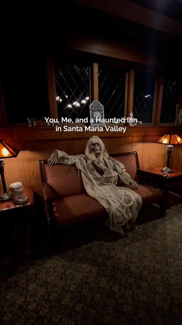 Would you spend the night here? (You should.) 👀 👻The Historic Santa Maria Inn has been a Central Coast landmark since 1917, and its haunted reputation is part of the story. Add in the historic charm and wine country setting, and you have the perfect excuse for a spooky-season stay.🔗 Book now at the link in our bio.